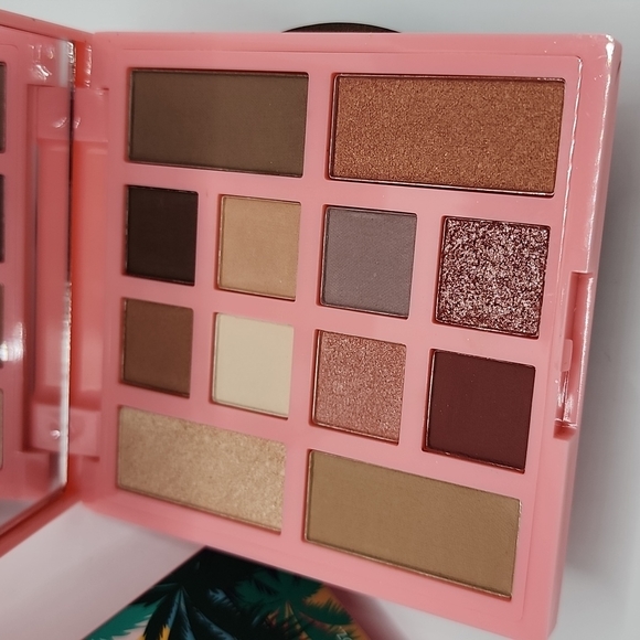 Ciate London - Everyday Vacay - Picture 4 of 10